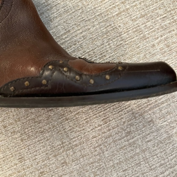 Country Western style above ankle boots. Light weight & comfy. Good condition. - Picture 8 of 10